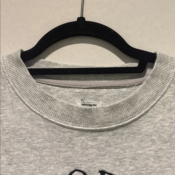 Cotton On - Women's Rhodes Graphic Boxy Crew Sweatshirt. Size Large. Grey. - Picture 5 of 16